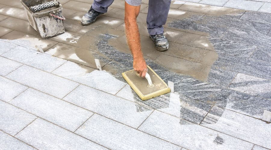 Expert Emergency Roof Repairs services in Blackwater, MO
